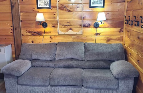 Franklin County Cabin | Loon Camp, sleeps 2 to 12, direct ATV trail access!