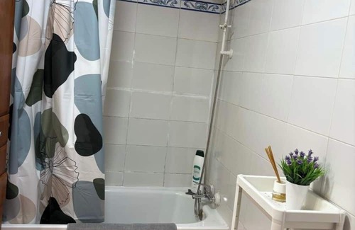 Carabanchel Apartment | Large Flat Downtown Madrid 2