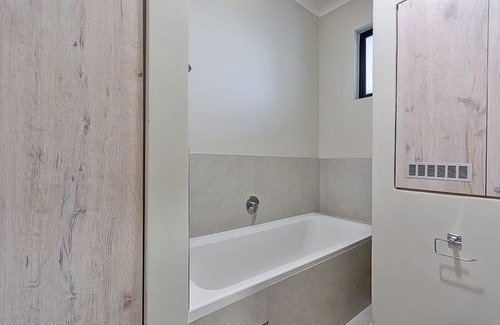 Greater Johannesburg Metropolitan Area Apartment | Urban Luxe Retreat-93 on New