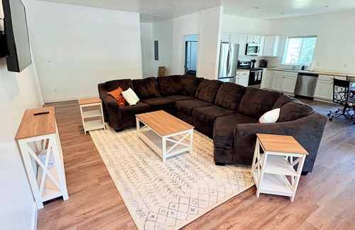 Riggins House | Main Street Retreat! Charming 3 Bedroom House in the heart of Riggins!