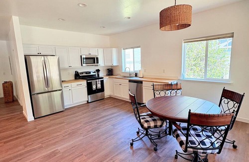 Riggins House | Main Street Retreat! Charming 3 Bedroom House in the heart of Riggins!