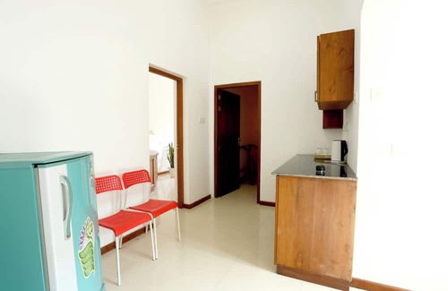 Kandy Apartment | Charming 2-bedroom apartment with AC, WiFi - 10mins Walk to Kandy Lake & Temple