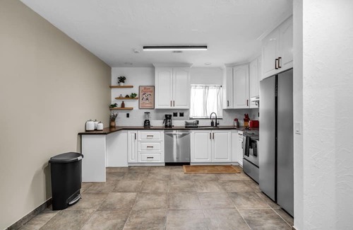 Coral Terrace House | Spacious 5BR 2BA in Miami!