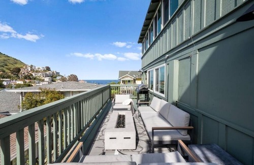 Avalon Apartment | Charming 2-bedroom apartment with Ocean Views!