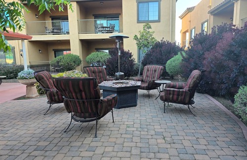 Cornville Apartment | Charming 1-bedroom apartment in quiet Cornville with fitness room, AC and pool.