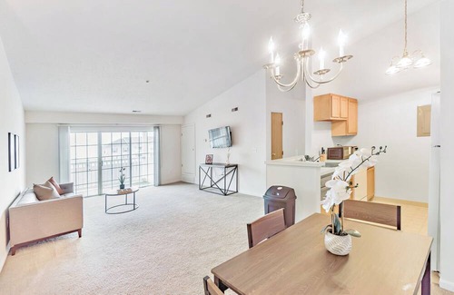 Wadsworth Apartment | Stratford Crossings 310 I 2 bed 2 bath