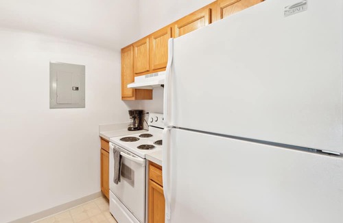 Wadsworth Apartment | Stratford Crossings 310 I 2 bed 2 bath