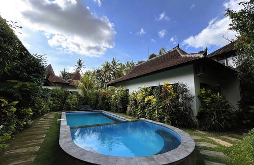 Lodtunduh Villa | 1-BR Ubud Villa - The Headlines : Cozy villa in enchanting Bali with AC, WiFi