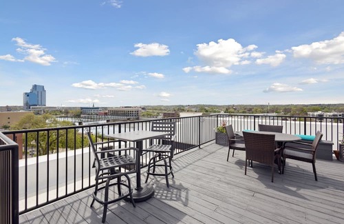 Grand Rapids Condo | Beautiful 2-bedroom condo overlooking downtown Grand Rapids with rooftop deck.