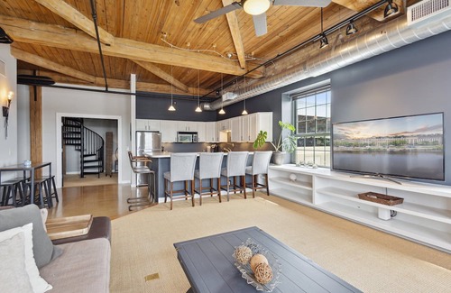 Grand Rapids Condo | Beautiful 2-bedroom condo overlooking downtown Grand Rapids with rooftop deck.