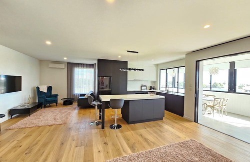 Lacepede House | 6TWENTYTWO - Where contemporary meets the beach.