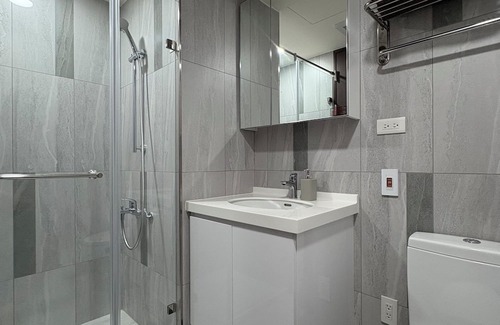 Banqiao Apartment | H&K Modern 3/2 New Taipei City Luxy by SuperHost