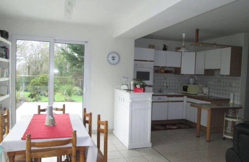 Sarzeau House | Vacation home on the beach, less than 10 minutes' walk from the sea.