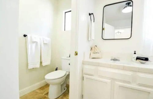 Westside Santa Cruz House | Couples Beach Studio