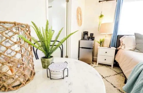 Westside Santa Cruz House | Couples Beach Studio