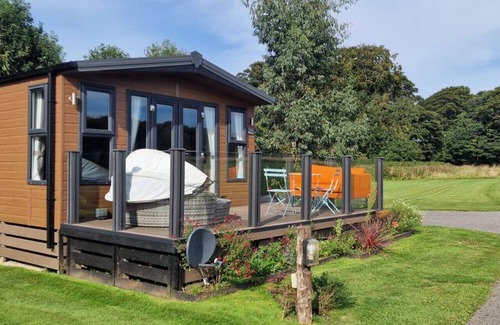 Sewerby House | Sandpiper Lodge - Two Bedroom House, Sleeps 4
