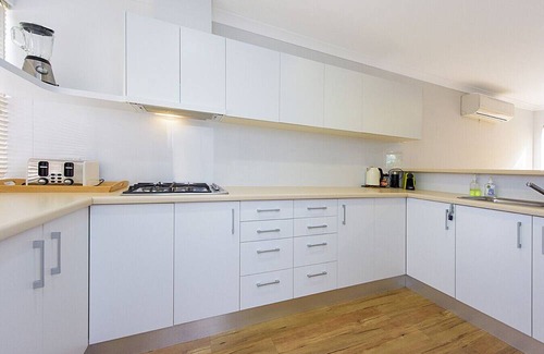 Broadwater Villa | Blue Horizon Retreat