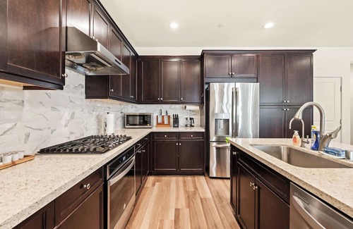 Chino House | Comfort & Style Home Near the Airport