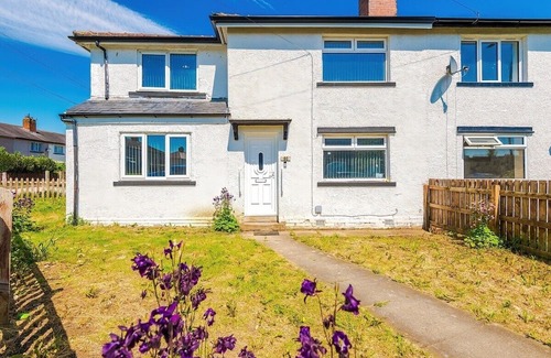 Skipton House | Contractors* Sleeps 8* Free Parking*Discounts