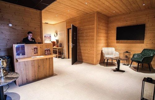 Mont-de-Lans Apartment | Belambra Clubs Les 2 Alpes Les Crestes - All inclusive - Premium Room 2 Adults Corner Night View Impregnable