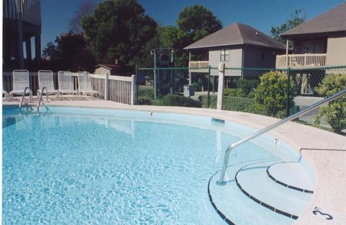 The Dunes House | Charming 3-bedroom house with AC, WiFi in fantastic Myrtle Beach