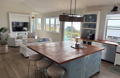 Antigonish County Cottage | Xanadu By The Sea Premium Cottage Rentals(The Hydrangeas)