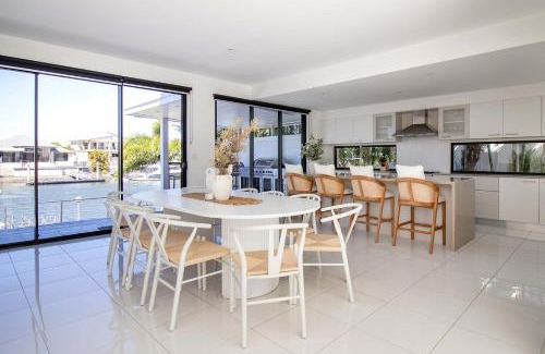 Helensvale House | Alua by Khove