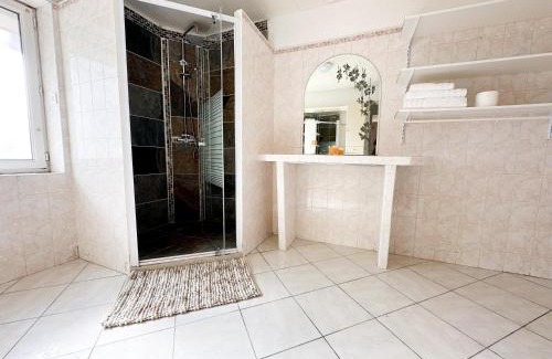 Chateau-Thierry House | Maison Moderne à Deux Pas du Centre-ville