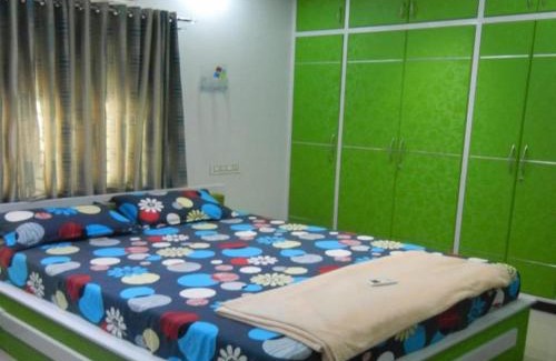 Bhuj Hotel | Shree Radhe Bungalow Bhuj