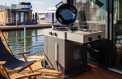 Klitten Boat Rental | Hausboot Bellini