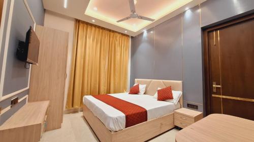 Rakabganj Hotel | Hotel Np Palace