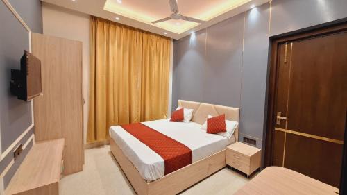 Rakabganj Hotel | Hotel Np Palace