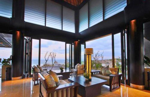 Sawangan Apartment | Zishyaa 2 BR Presidential Suite With Ocean View ZN224