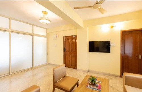 Kolkata House | ENTIRE 4BHK FLAT NEAR RUBY ON THE EM BYPASS road