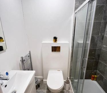 Broad Green Apartment | Dunamis Staycation West Croydon