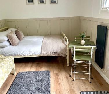 Carlton-in-Cleveland Other | Rosewood Shepherds Hut