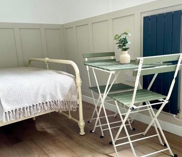 Carlton-in-Cleveland Other | Rosewood Shepherds Hut