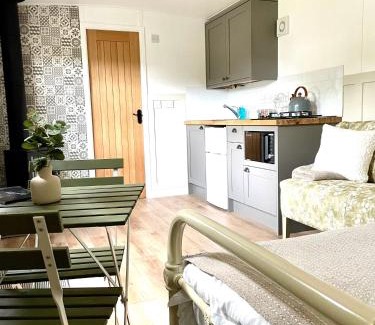 Carlton-in-Cleveland Other | Rosewood Shepherds Hut
