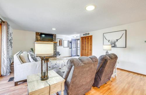 Bella Vista House | Charming Bella Vista Townhome Near Lake Windsor!