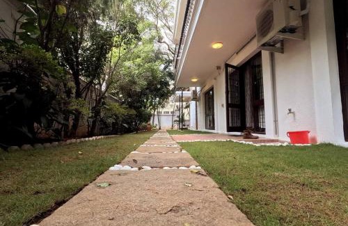 Bengaluru Apartment | Service Apartment - 3BHK Flat with Garden for Family Only