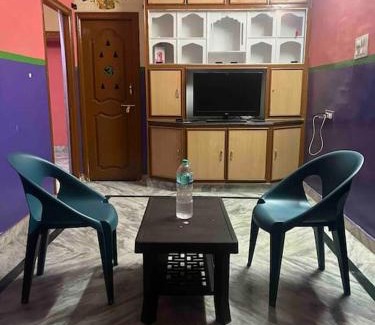 Tirupati House | Siglebedroom spacious home near to tiruchanoor.