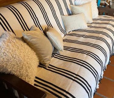 Larroque Apartment | Leonedo Home