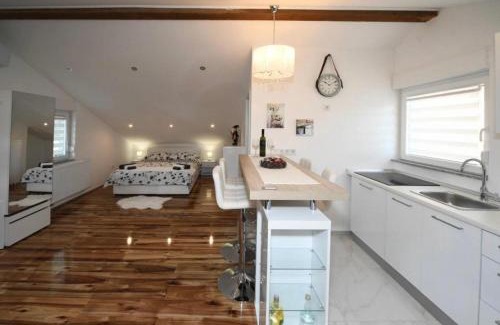 Zagreb Apartment | Happy Rooms