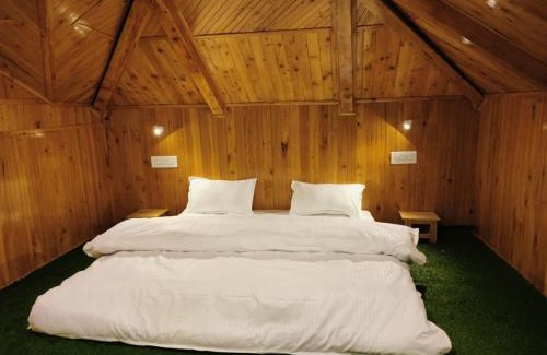 Banjar Hotel | Northern Cedar Cabin