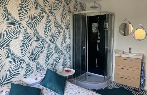 Thorigny-sur-Marne House | Charmant studio familial + Grand Jardin