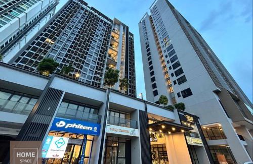 Bukit Indah Apartment | Cosy Sky Tree 5 min walk to Aeon Bukit Indah JB Legoland Exclusive Room Suite By HomeSpace