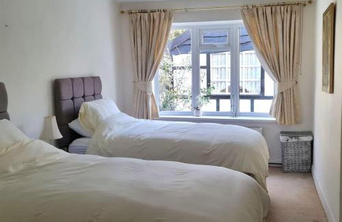 Stockport House | Shrigley cottage, quirky & quiet