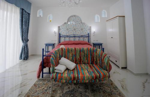 Naples Bed & Breakfast | REDDIMUS Guest House