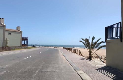 Rand Rifles Apartment | St Chris Villa 2