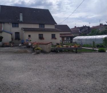 Lanty-sur-Aube Bed & Breakfast | A la maison du Bonheur